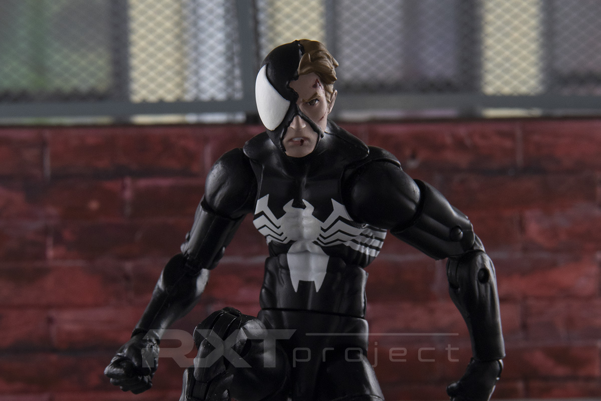 Custom Head Sculpt Battle Damage Peter Parker Black Ver.